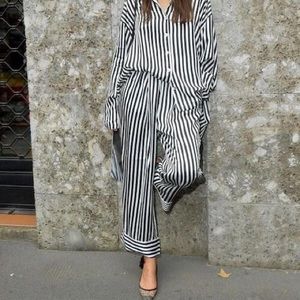 Target WHO WHAT WEAR Stripe black and white lounge pant